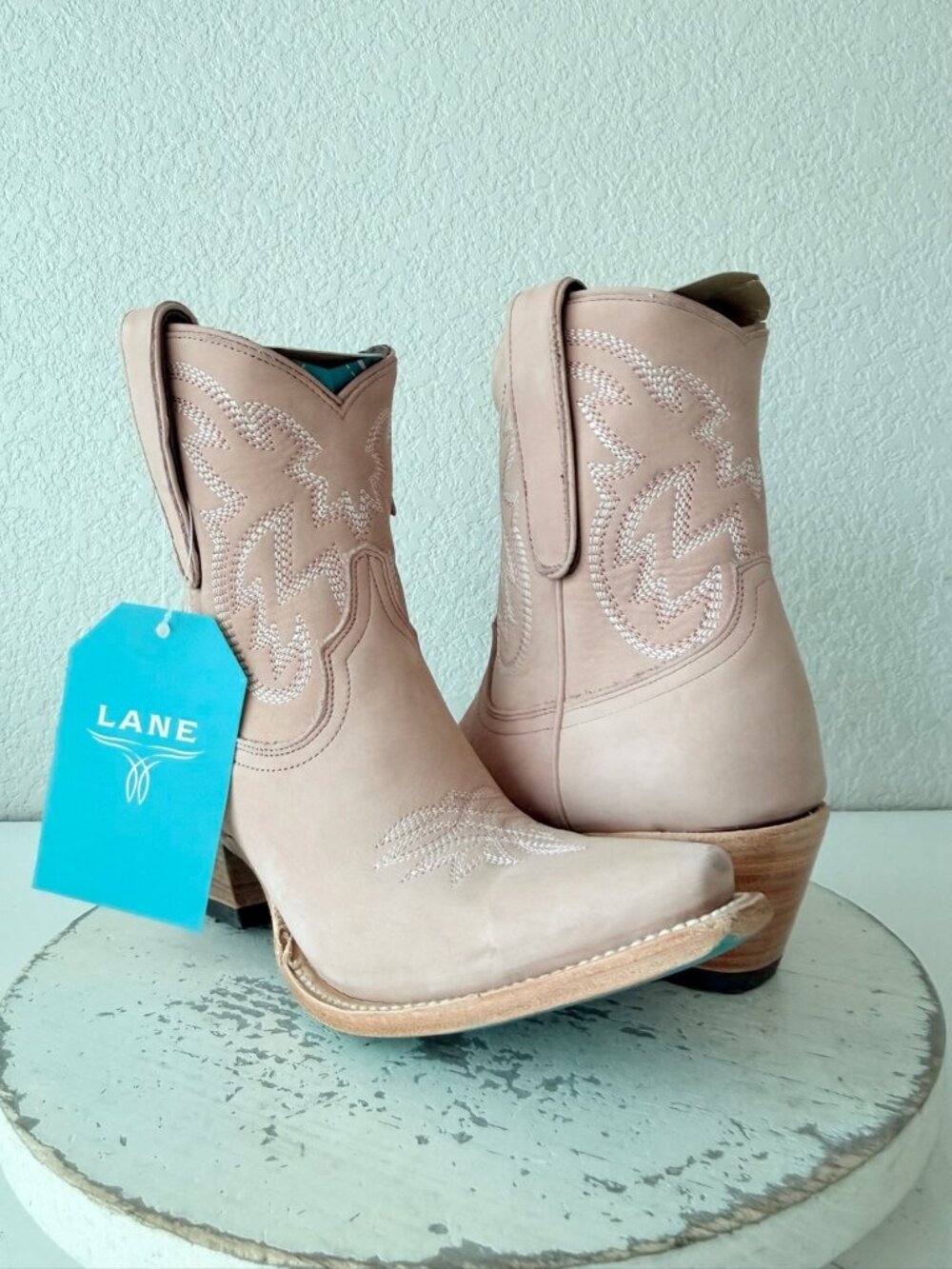 Lane Boots SMOKESHOW Pink Cowboy Booties Womens 8 Western Cowgirl Short Ankle